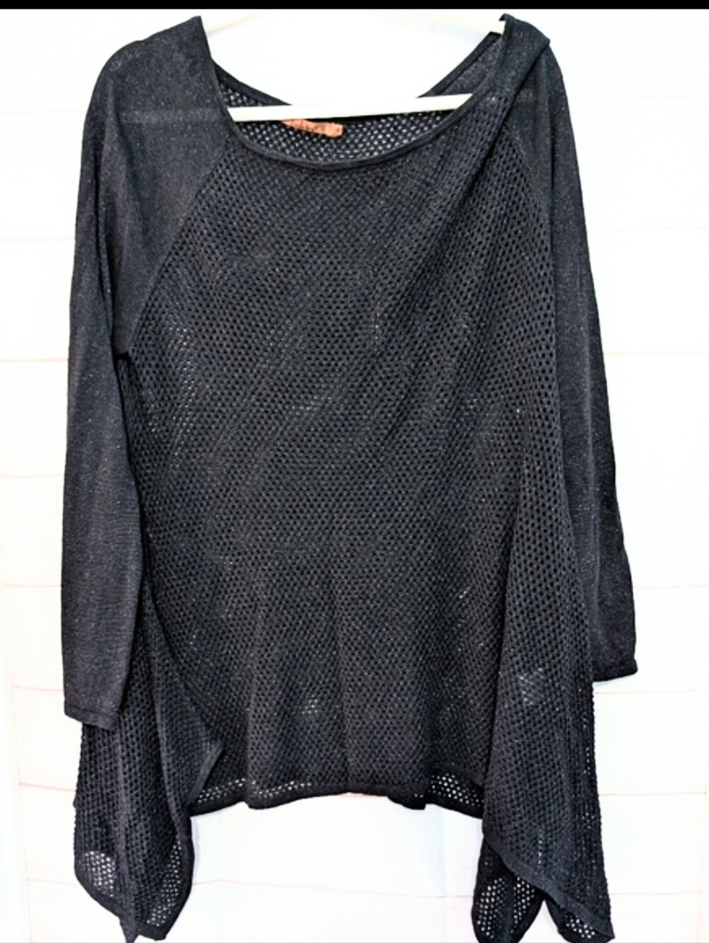 Euc Belldini Knit Sweater With Shark bite Hem Size XL